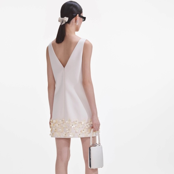 self-portrait Cream Crepe 3D Sequin Mini Dress - Size US4 - MSRP $555 - NWT - Picture 3 of 8